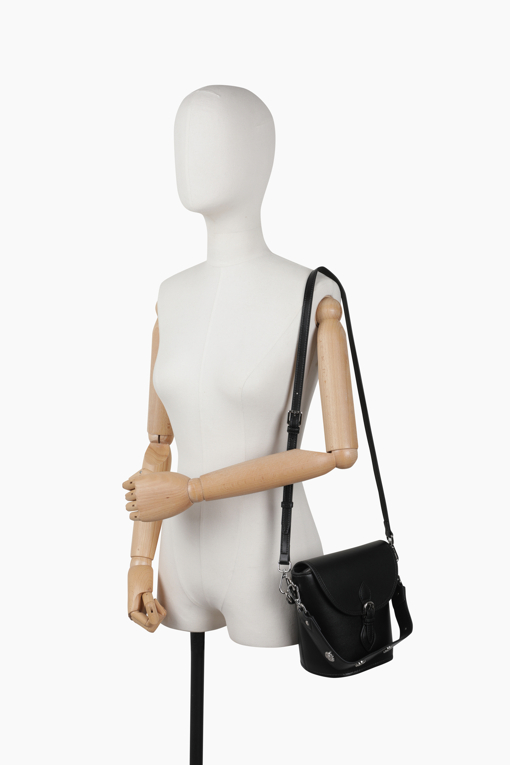 https://img.benettonmall.com/PARTS/KB/25F/BCBG02541BK_MB_D7.jpg
