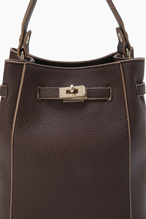 https://img.benettonmall.com/PARTS/KB/25F/BCBG10541BR_MB_D3.jpg