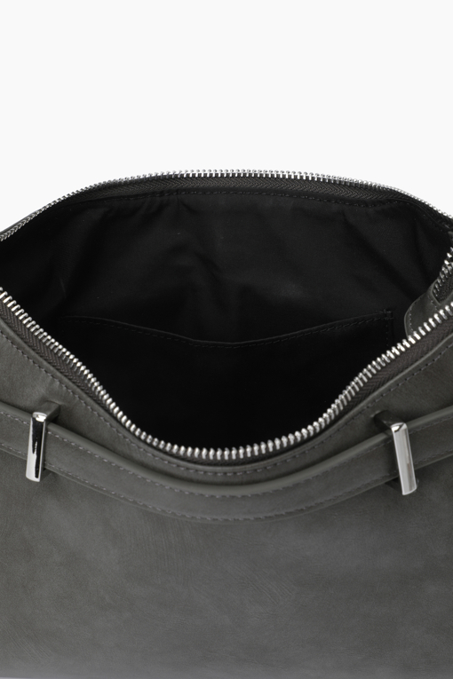 https://img.benettonmall.com/PARTS/KB/25F/BCBG11541KA_MB_D7.jpg