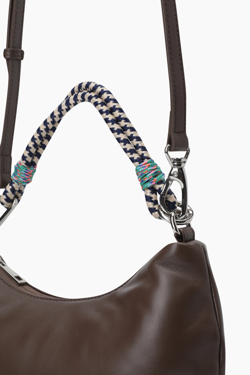 https://img.benettonmall.com/PARTS/KB/25F/BCBG13541BR_MB_D4.jpg