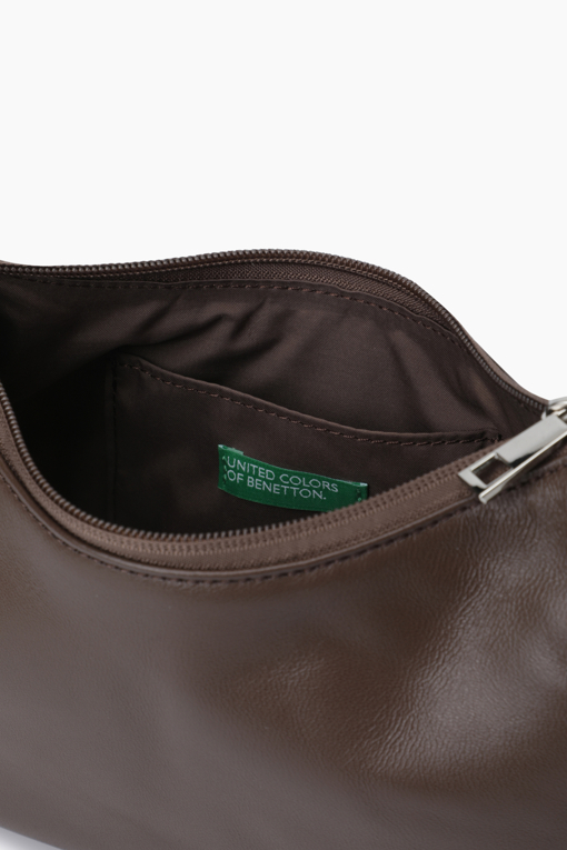 https://img.benettonmall.com/PARTS/KB/25F/BCBG13541BR_MB_D6.jpg