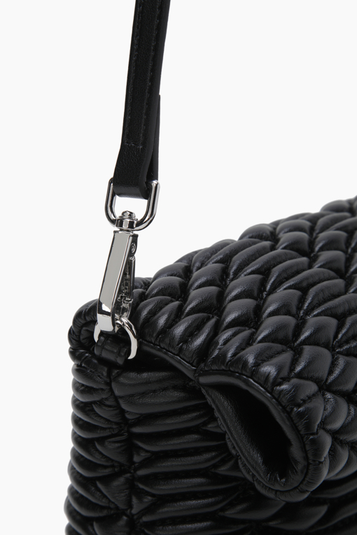 https://img.benettonmall.com/PARTS/KB/25F/BCBG14541BK_MB_D4.jpg