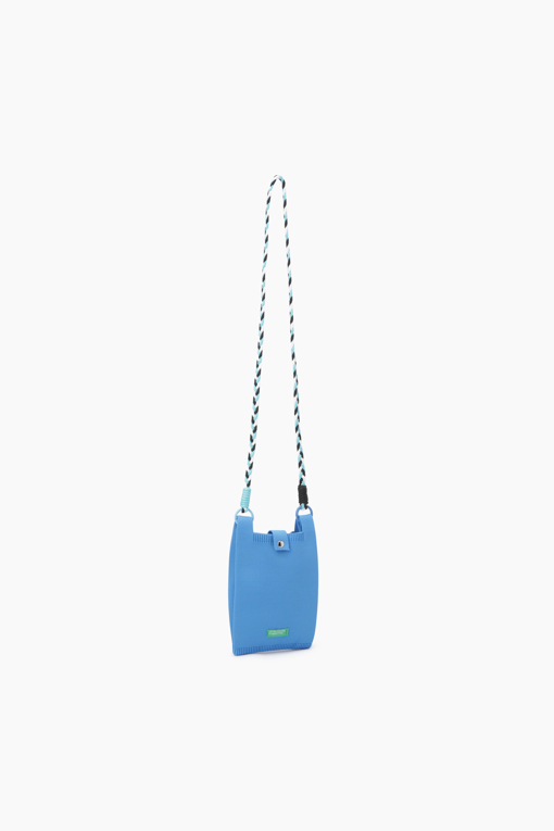https://img.benettonmall.com/PARTS/KB/25F/BCBG16541BL_MB_D1.jpg