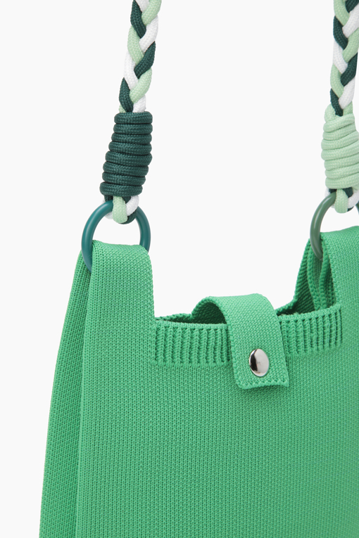 https://img.benettonmall.com/PARTS/KB/25F/BCBG16541GN_MB_D4.jpg