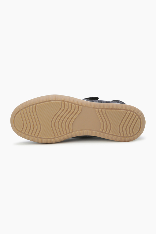 https://img.benettonmall.com/PARTS/KB/25F/BCSH02541BK_MB_D5.jpg