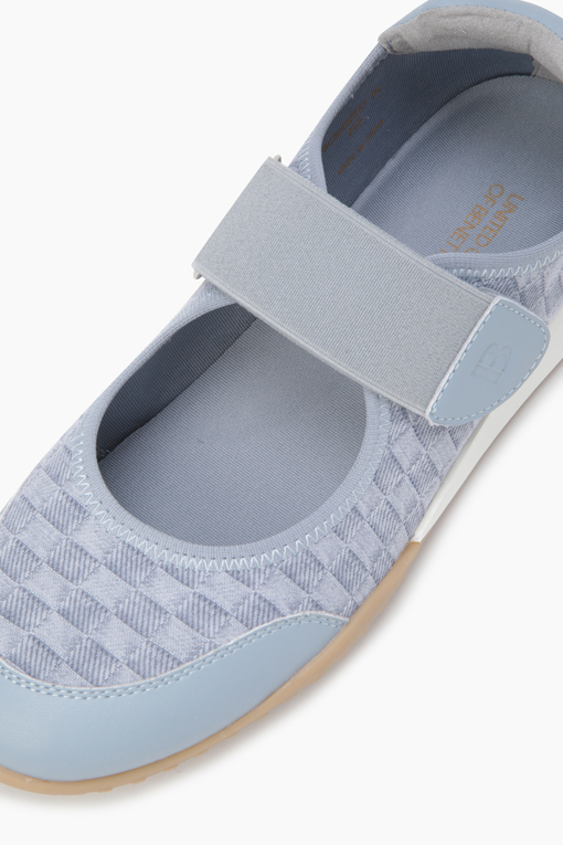 https://img.benettonmall.com/PARTS/KB/25F/BCSH02541BL_MB_D3.jpg