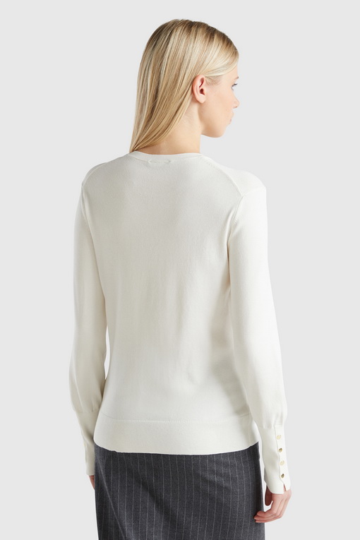 https://img.benettonmall.com/PARTS/KB/25S/104HD10CB674_MB_D1.jpg