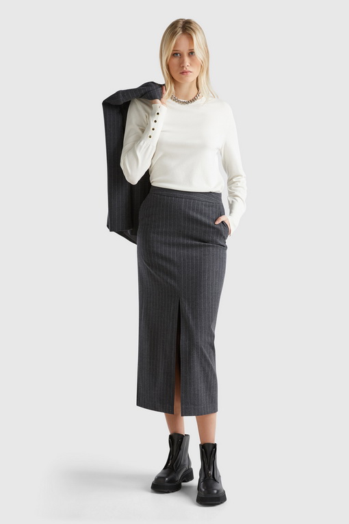 https://img.benettonmall.com/PARTS/KB/25S/104HD10CB674_MB_D2.jpg