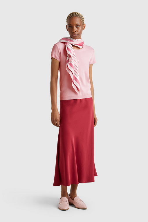 https://img.benettonmall.com/PARTS/KB/25S/1091D1M100G0_MB_D2.jpg