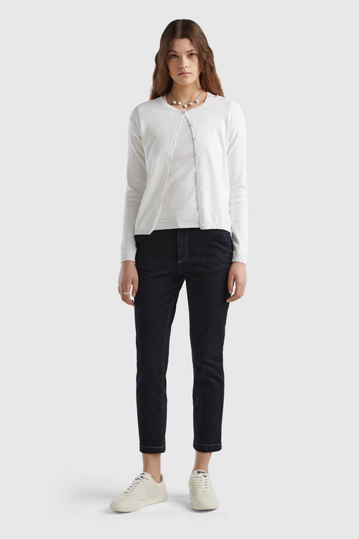 https://img.benettonmall.com/PARTS/KB/25S/1091D5558WH2_MB_D2.jpg