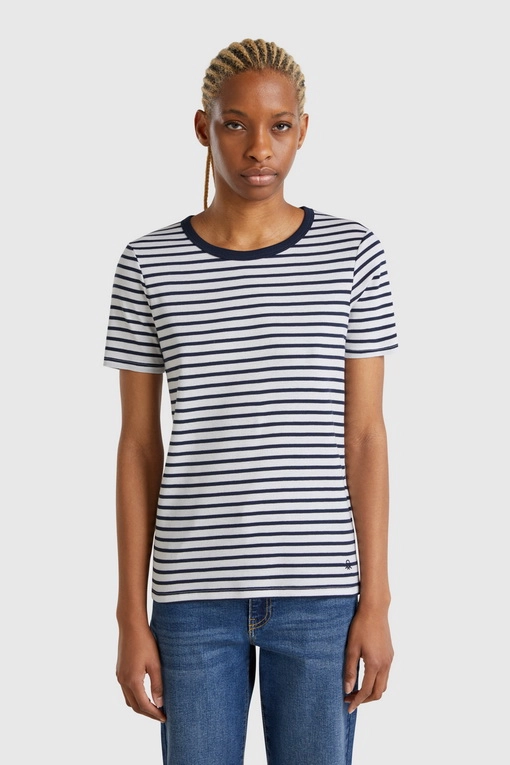 https://img.benettonmall.com/PARTS/KB/25S/30YSE16A0902_MB.jpg