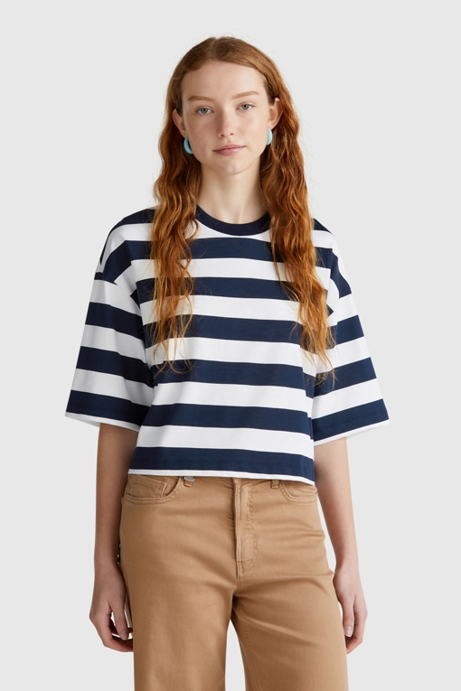 https://img.benettonmall.com/PARTS/KB/25S/32JPD10A577U_MB.jpg