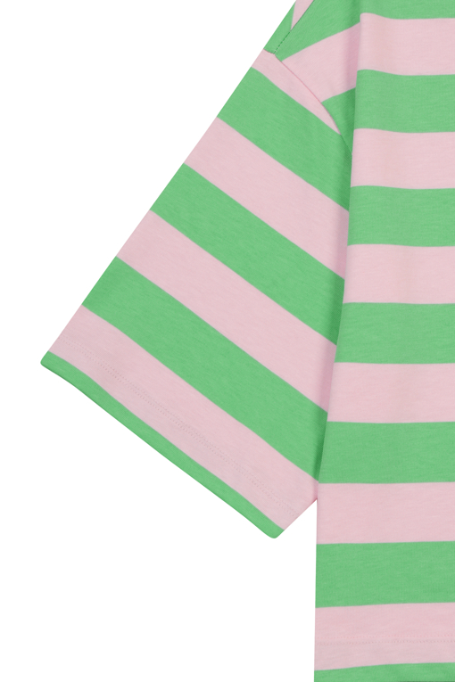 https://img.benettonmall.com/PARTS/KB/25S/32JPD10A577W_MB_D3.jpg
