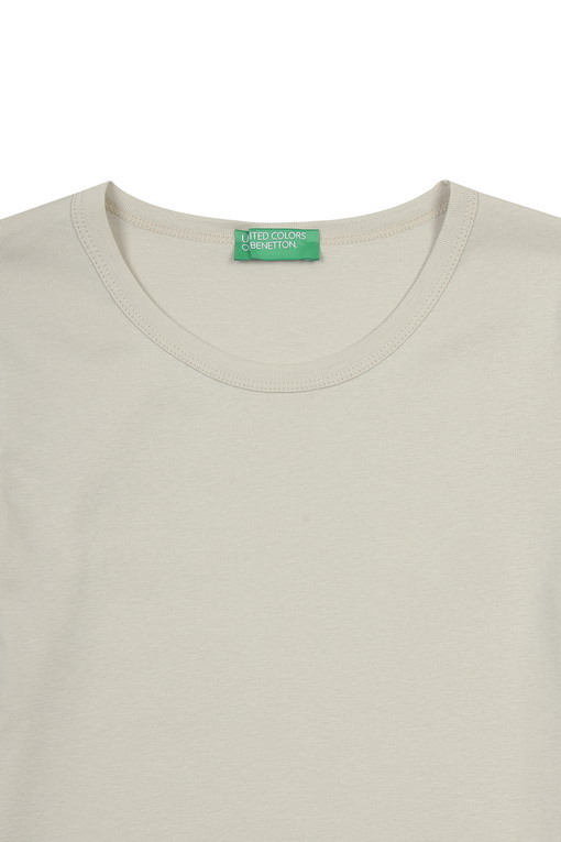 https://img.benettonmall.com/PARTS/KB/25S/3GA2E16A0BE3_MB_D2.jpg