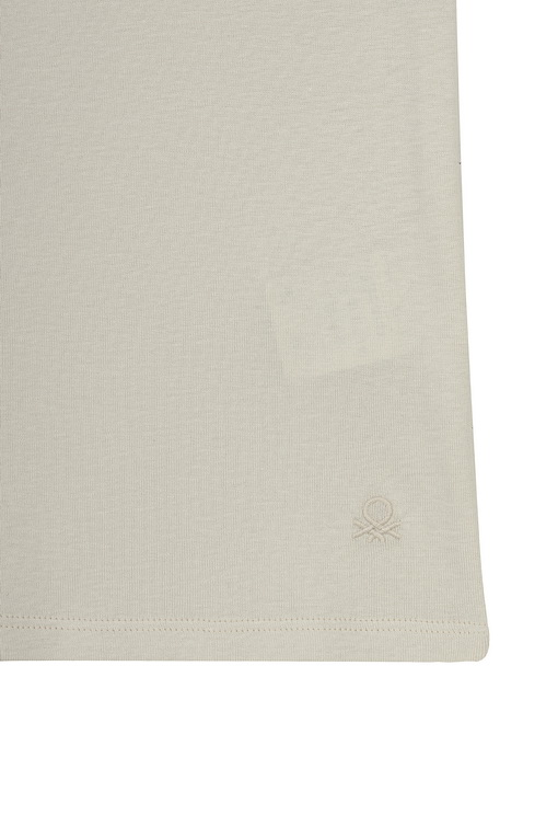 https://img.benettonmall.com/PARTS/KB/25S/3GA2E16A0BE3_MB_D3.jpg