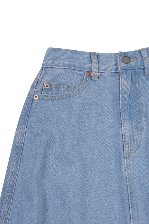 https://img.benettonmall.com/PARTS/KB/25S/43C8D004K904_MB_D2.jpg