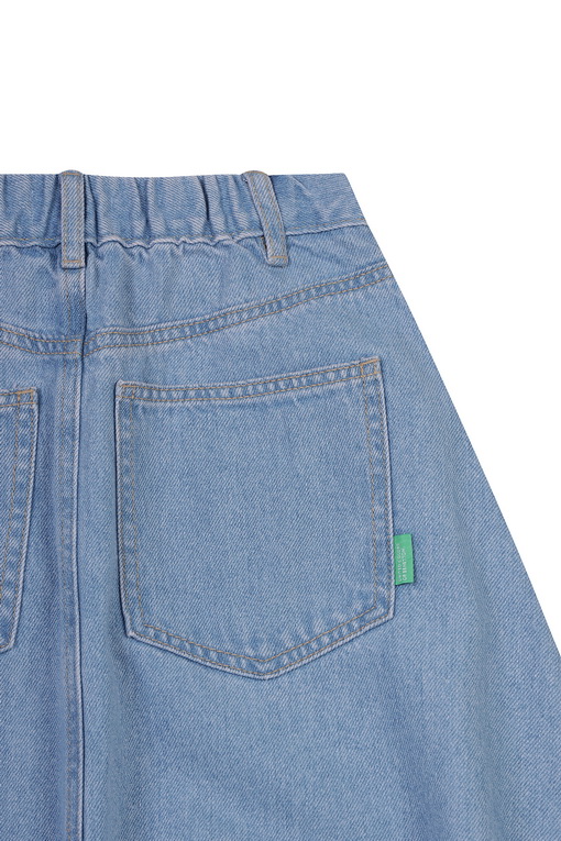 https://img.benettonmall.com/PARTS/KB/25S/43C8D004K904_MB_D3.jpg