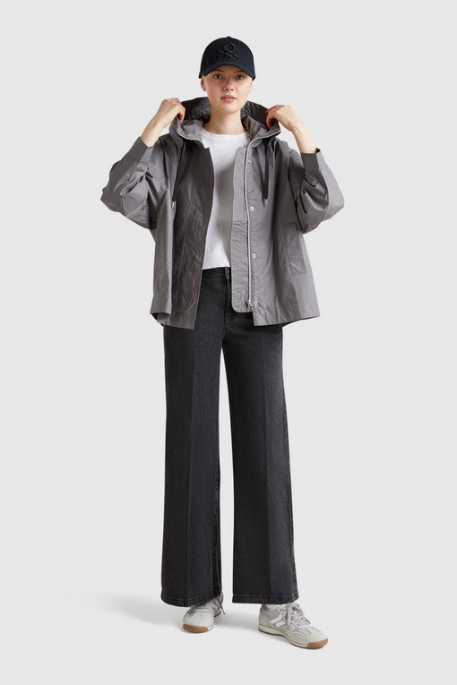 https://img.benettonmall.com/PARTS/KB/25S/4TUT574X5701_MB_D2.jpg