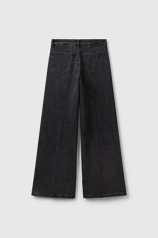https://img.benettonmall.com/PARTS/KB/25S/4TUT574X5701_MB_D4.jpg