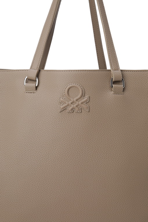 https://img.benettonmall.com/PARTS/KB/25S/618UDY06W393_MB_D3.jpg