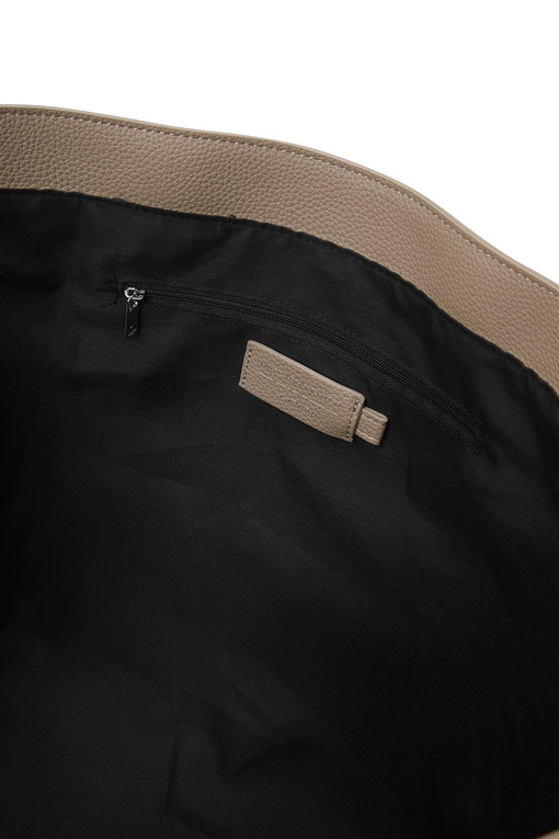 https://img.benettonmall.com/PARTS/KB/25S/618UDY06W393_MB_D4.jpg
