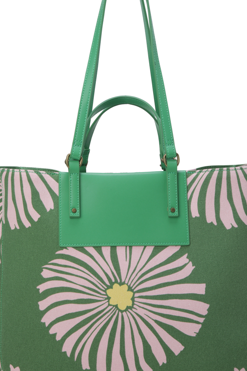 https://img.benettonmall.com/PARTS/KB/25S/66GRDY07W0R8_MB_D3.jpg