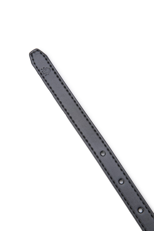 https://img.benettonmall.com/PARTS/KB/25S/6QE6DL014100_MB_D5.jpg