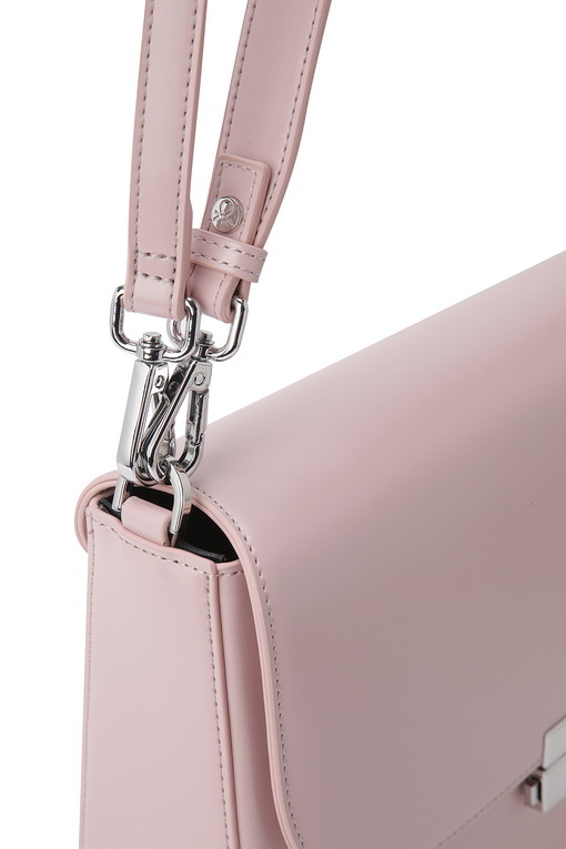 https://img.benettonmall.com/PARTS/KB/25S/6QTUDY07307M_MB_D4.jpg