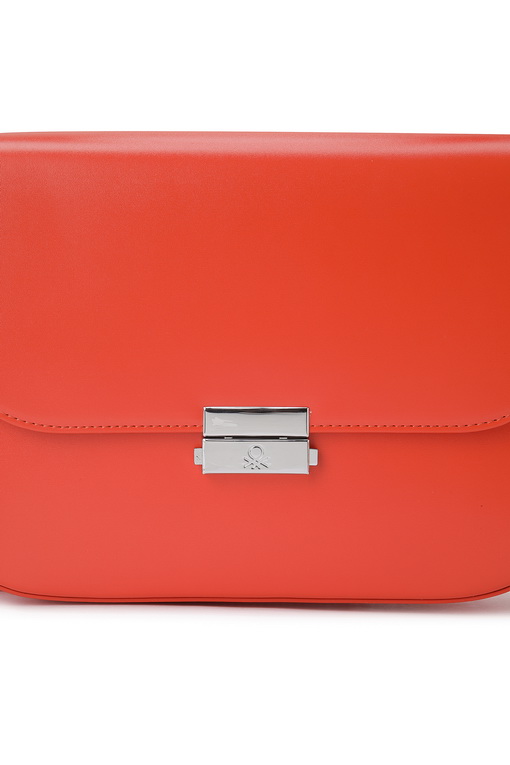 https://img.benettonmall.com/PARTS/KB/25S/6QTUDY07317W_MB_D3.jpg