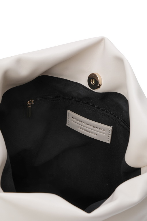 https://img.benettonmall.com/PARTS/KB/25S/6ZBGDY0770R2_MB_D5.jpg