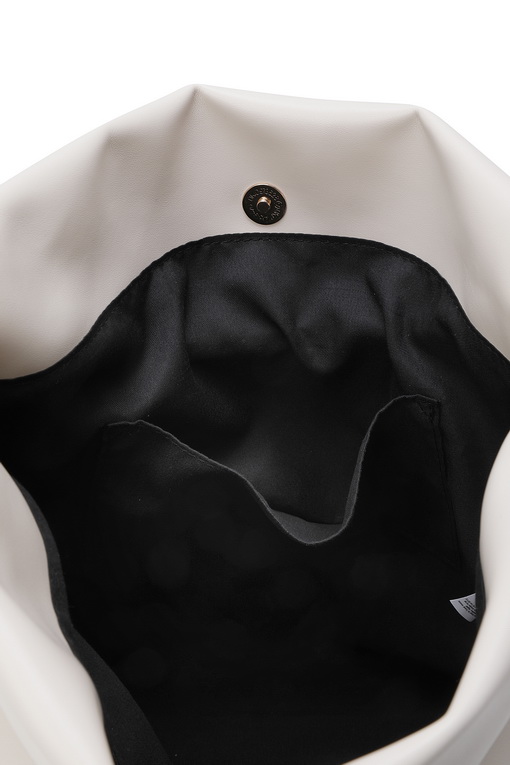 https://img.benettonmall.com/PARTS/KB/25S/6ZBGDY0780R2_MB_D6.jpg