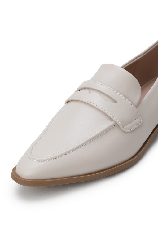 https://img.benettonmall.com/PARTS/KB/25S/8NOGDD03H152_MB_D2.jpg