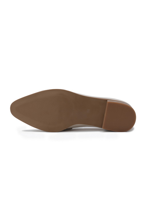 https://img.benettonmall.com/PARTS/KB/25S/8NOGDD03H152_MB_D5.jpg