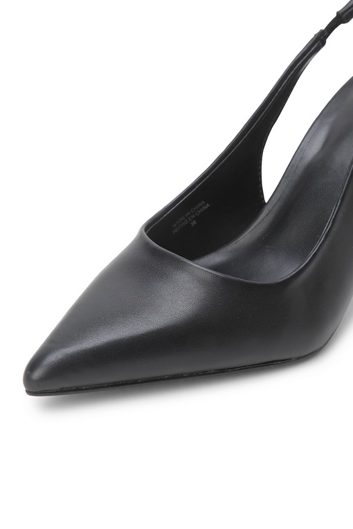 https://img.benettonmall.com/PARTS/KB/25S/8NOGDD03J100_MB_D2.jpg