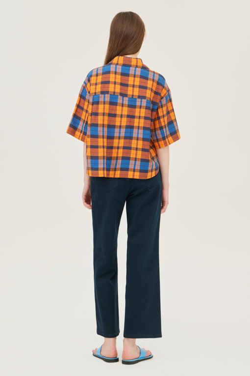 https://img.benettonmall.com/PARTS/KB/25S/BABL55531OR_MB_D1.jpg