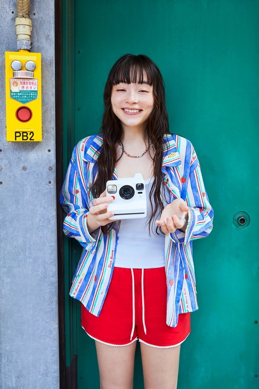 https://img.benettonmall.com/PARTS/KB/25S/BABL56531BL_MB.jpg