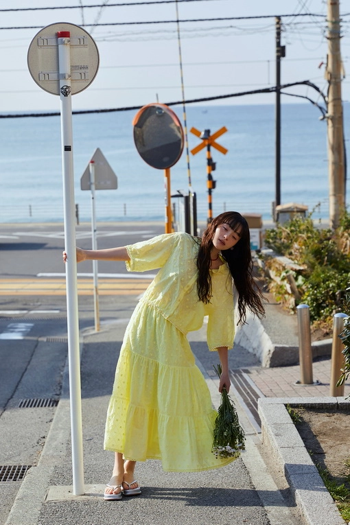 https://img.benettonmall.com/PARTS/KB/25S/BABL60531YE_MB.jpg