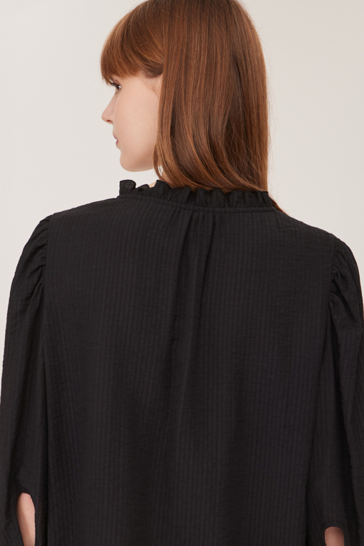 https://img.benettonmall.com/PARTS/KB/25S/BABL64531BK_MB_D3.jpg