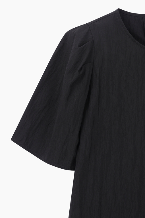 https://img.benettonmall.com/PARTS/KB/25S/BABL96531BK_MB_D13.jpg