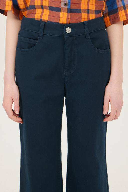 https://img.benettonmall.com/PARTS/KB/25S/BADP19511NY_MB_D2.jpg
