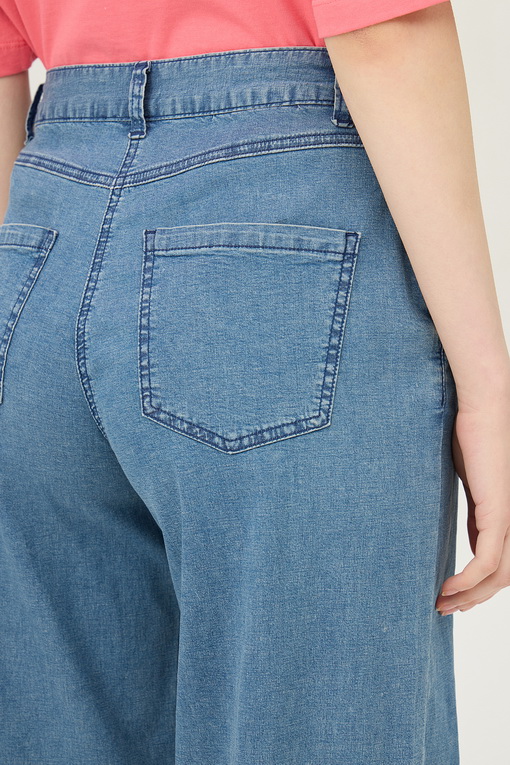 https://img.benettonmall.com/PARTS/KB/25S/BADP53531BL_MB_D4.jpg