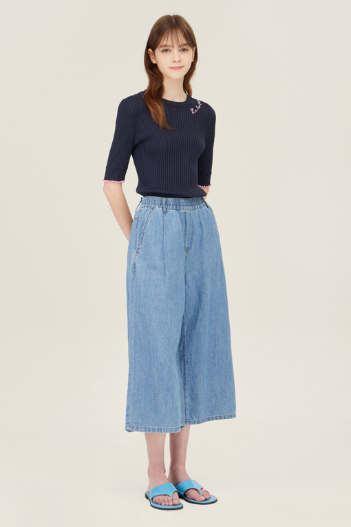 https://img.benettonmall.com/PARTS/KB/25S/BADP55531IN_MB_D5.jpg