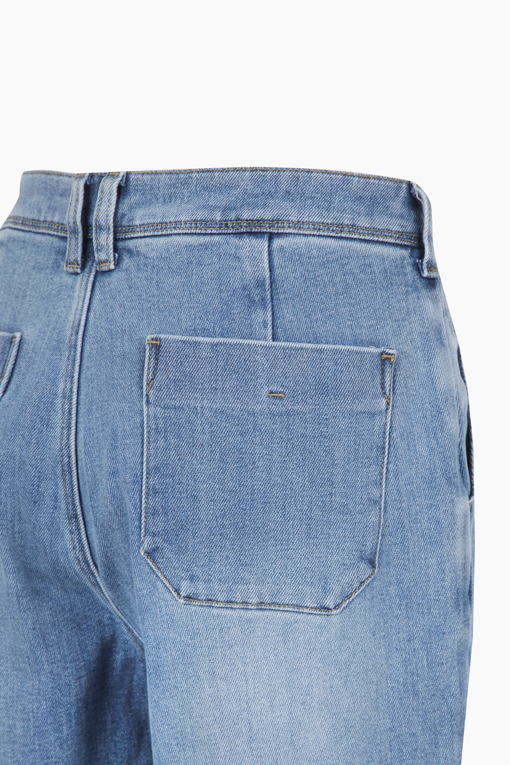 https://img.benettonmall.com/PARTS/KB/25S/BADP62531IN_MB_D13.jpg