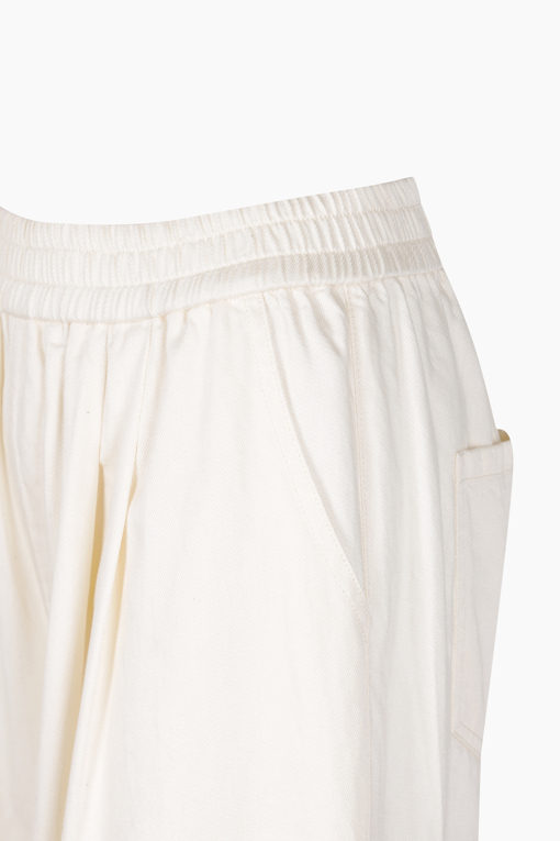 https://img.benettonmall.com/PARTS/KB/25S/BADP63531IV_MB_D2.jpg