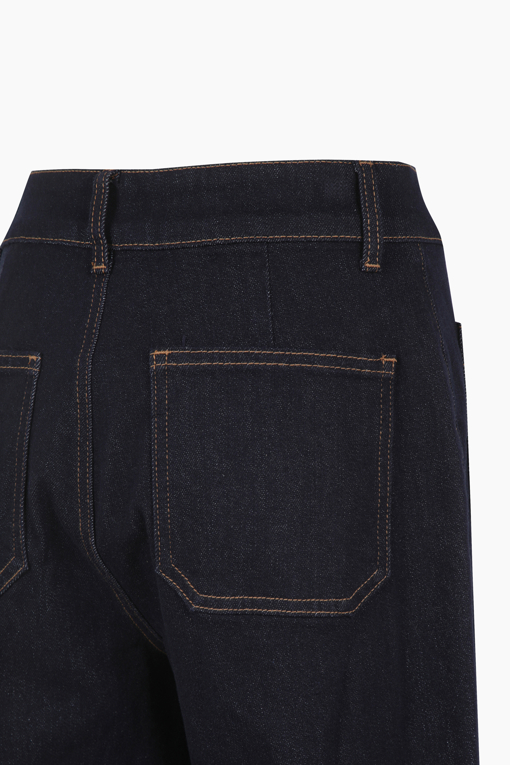 https://img.benettonmall.com/PARTS/KB/25S/BADP65531IN_MB_D13.jpg