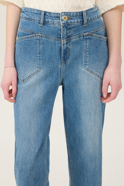 https://img.benettonmall.com/PARTS/KB/25S/BADP70531IN_MB_D2.jpg
