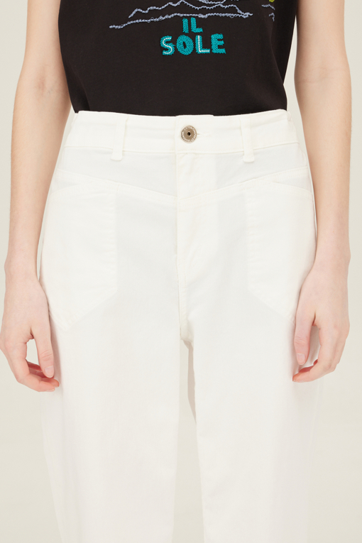 https://img.benettonmall.com/PARTS/KB/25S/BADP70531WH_MB_D2.jpg