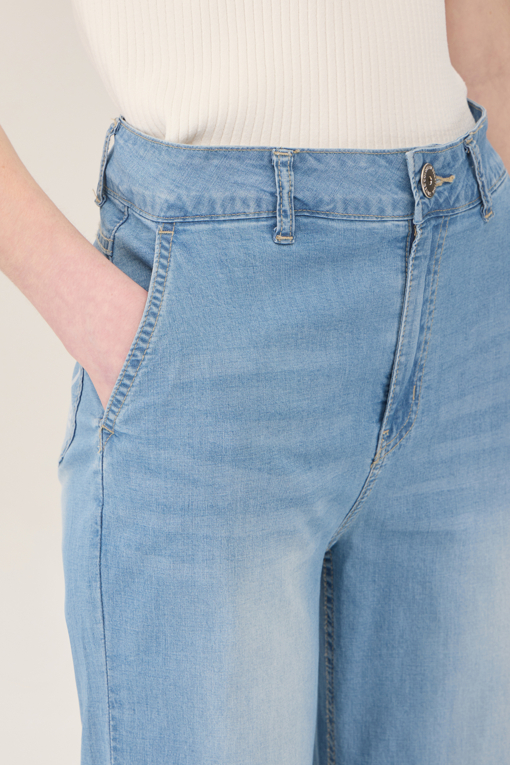 https://img.benettonmall.com/PARTS/KB/25S/BADP97531LB_MB_D3.jpg