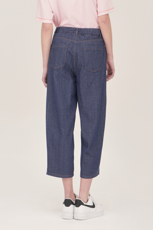 https://img.benettonmall.com/PARTS/KB/25S/BADP99531IN_MB_D1.jpg