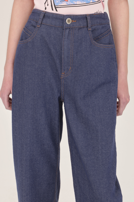 https://img.benettonmall.com/PARTS/KB/25S/BADP99531IN_MB_D2.jpg